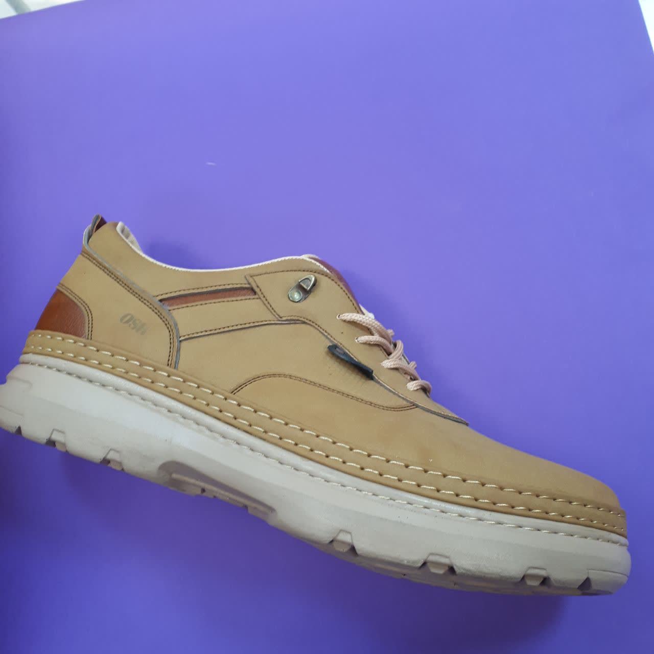 کفش مردانه مجلسی اداری برند فراز جنس رویه چرم صنعتی زیره پیو کفی طبی سبک وراحت برای استفاده روزمرگی