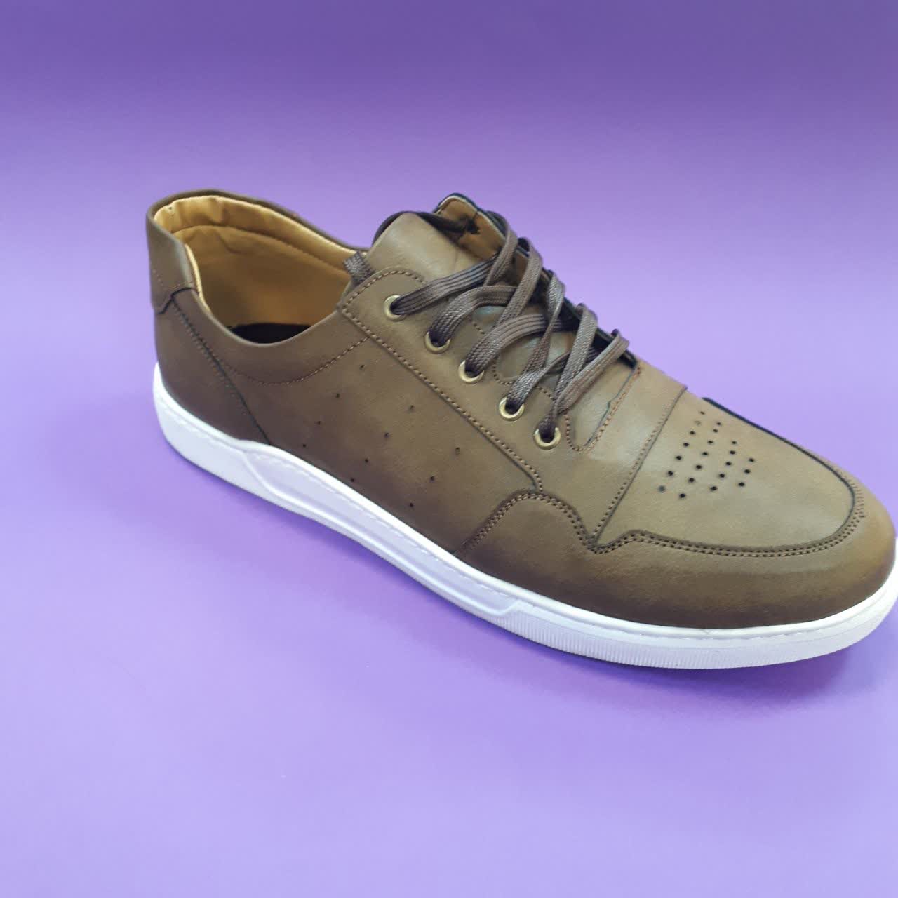 کفش مردانه برند پارسا جنس رویه چرم صنعتی جنس زیره پیو طبی درسایزهای۴۱و۴۳و۴۴