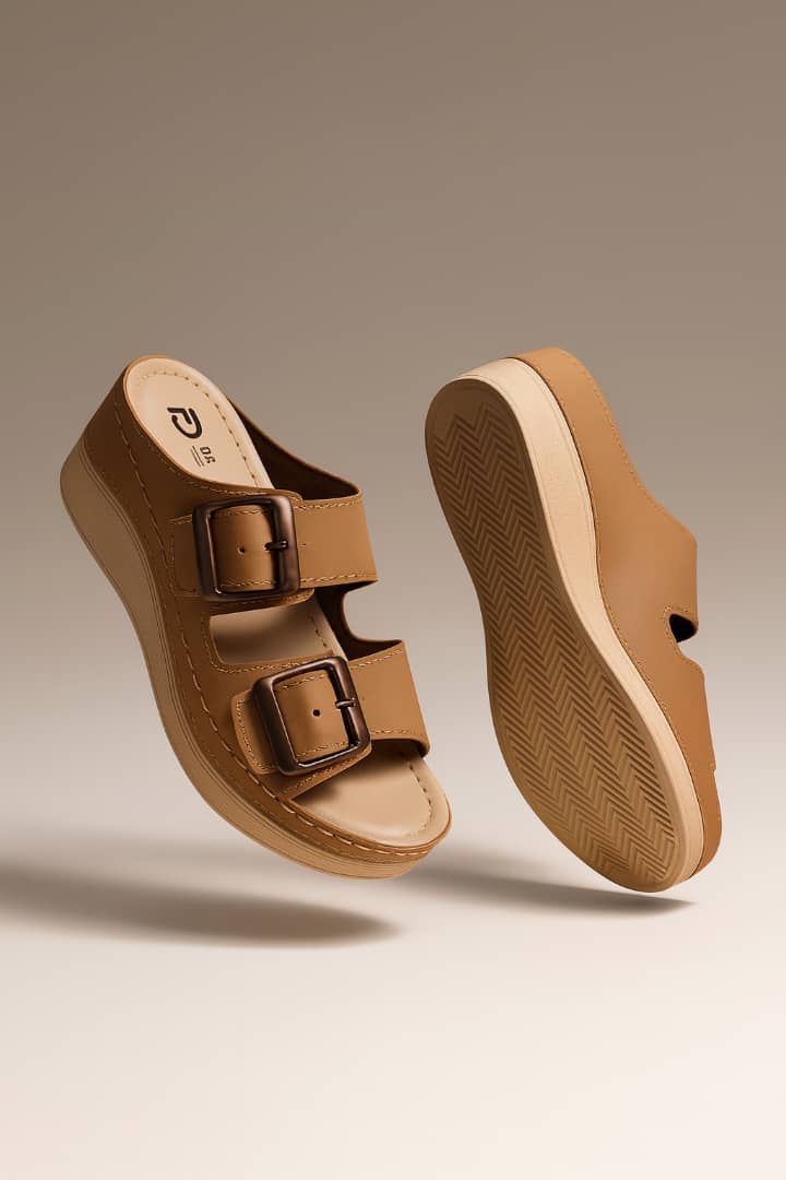 صندل زنانه سگکدار جنس رویه چرم صنعتی زیره پیو ازسایز۳۷تا ۴۱ طبی دردورنگ مشکی و خردلی